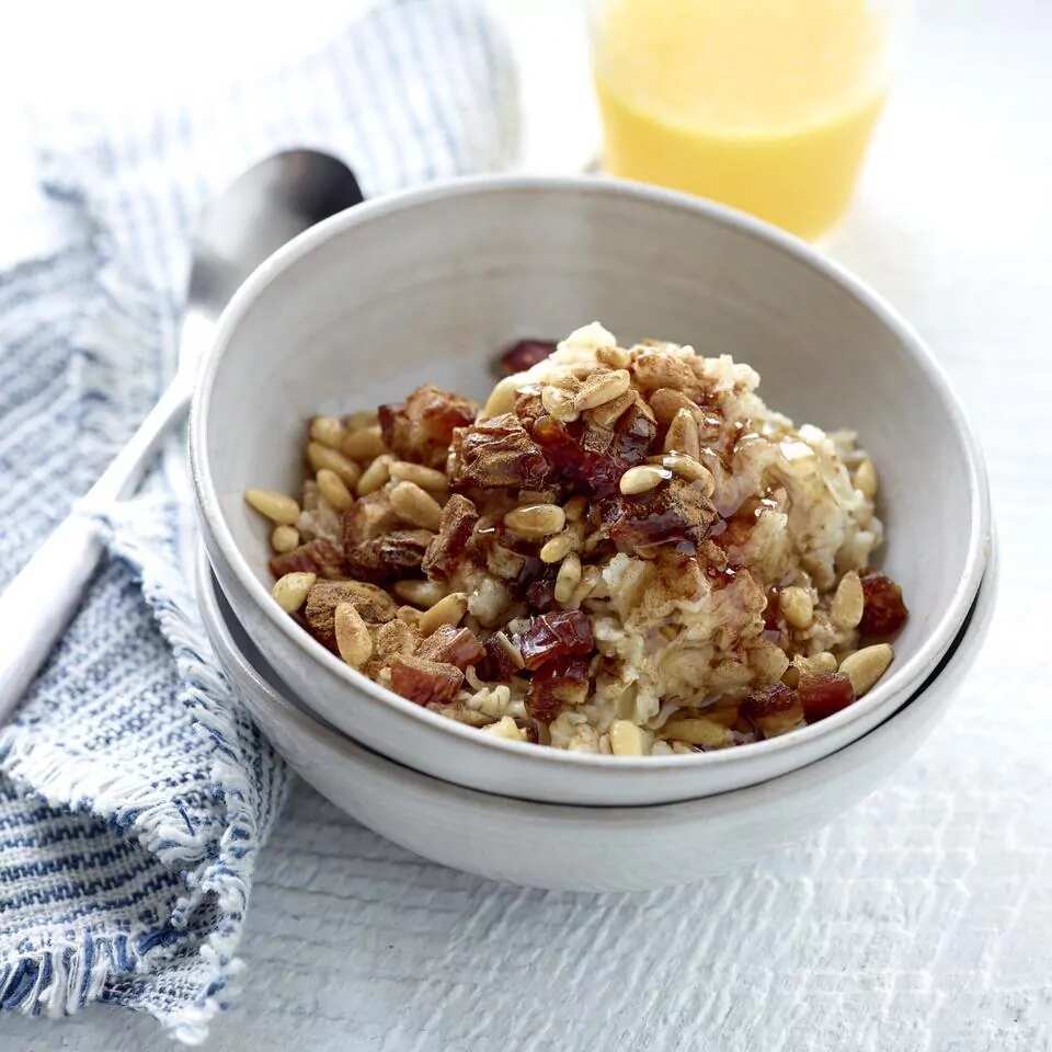 How to make Date & Pine Nut Oatmeal Recipe