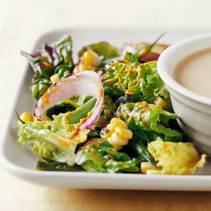 Grilled Red Onion & Corn Salad With Roasted Red Pepper Vinaigrette