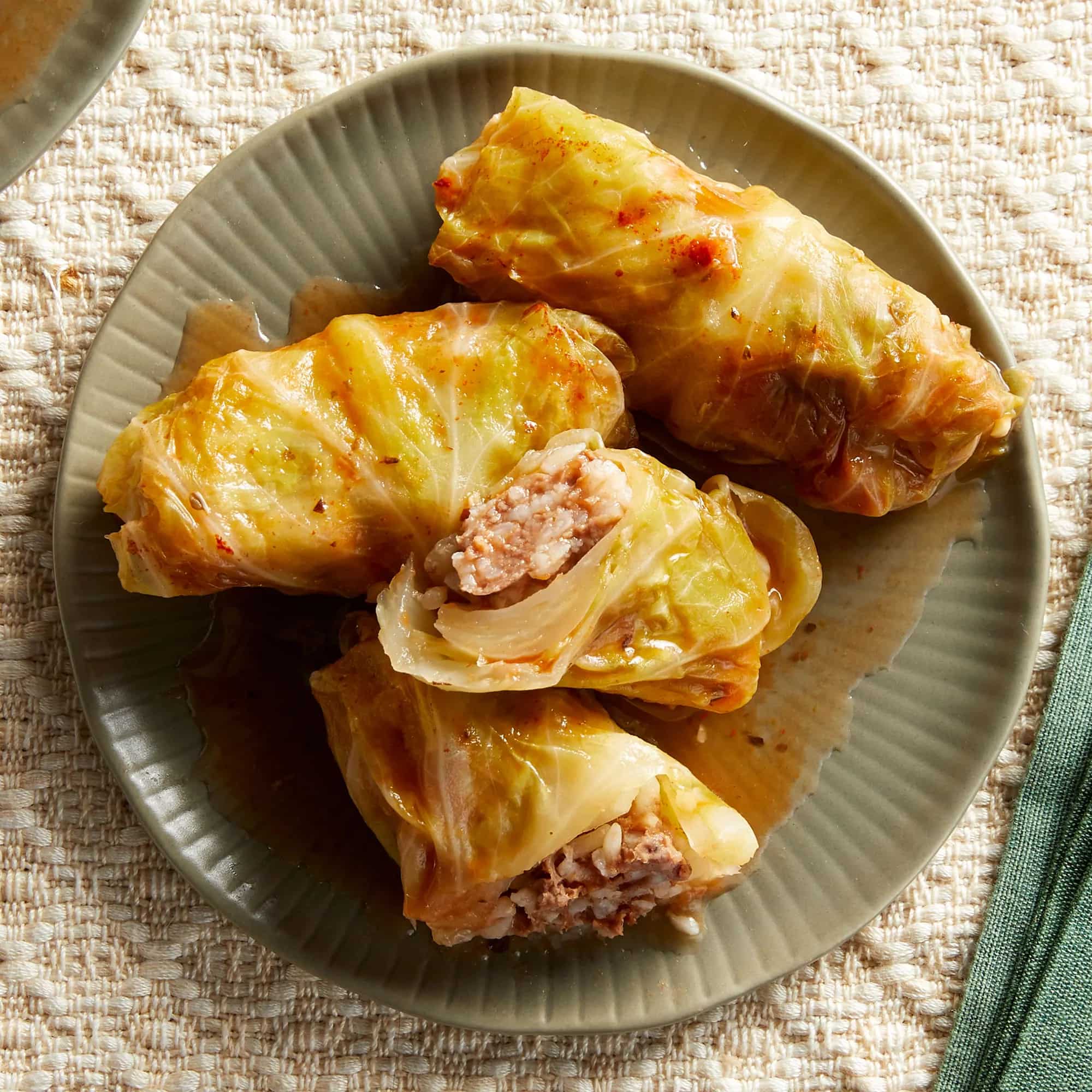 How to make Lebanese Stuffed Cabbage Rolls With Beef Recipe