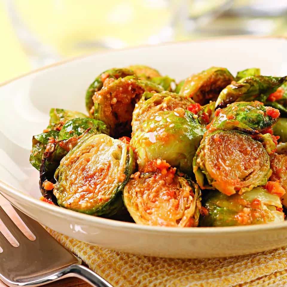 How to make Roasted Brussels Sprouts With Sun-dried Tomato Pesto Recipe
