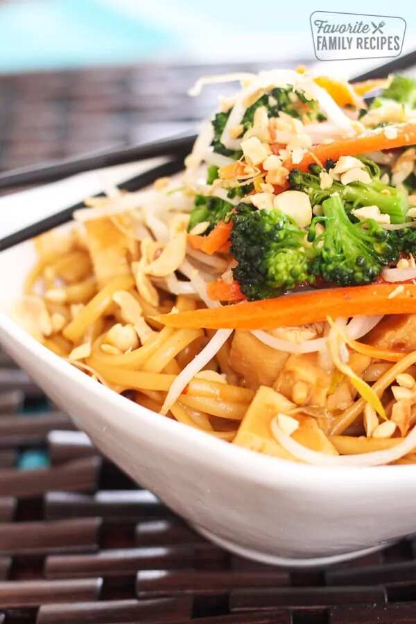 How to make Noodles And Company Indonesian Peanut Saute Recipe