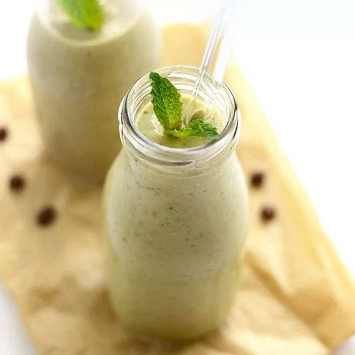 How to make Minty Avocado Banana Smoothie Recipe