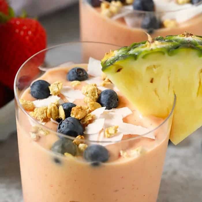 How to make Tropical Pina Colada Smoothie Recipe