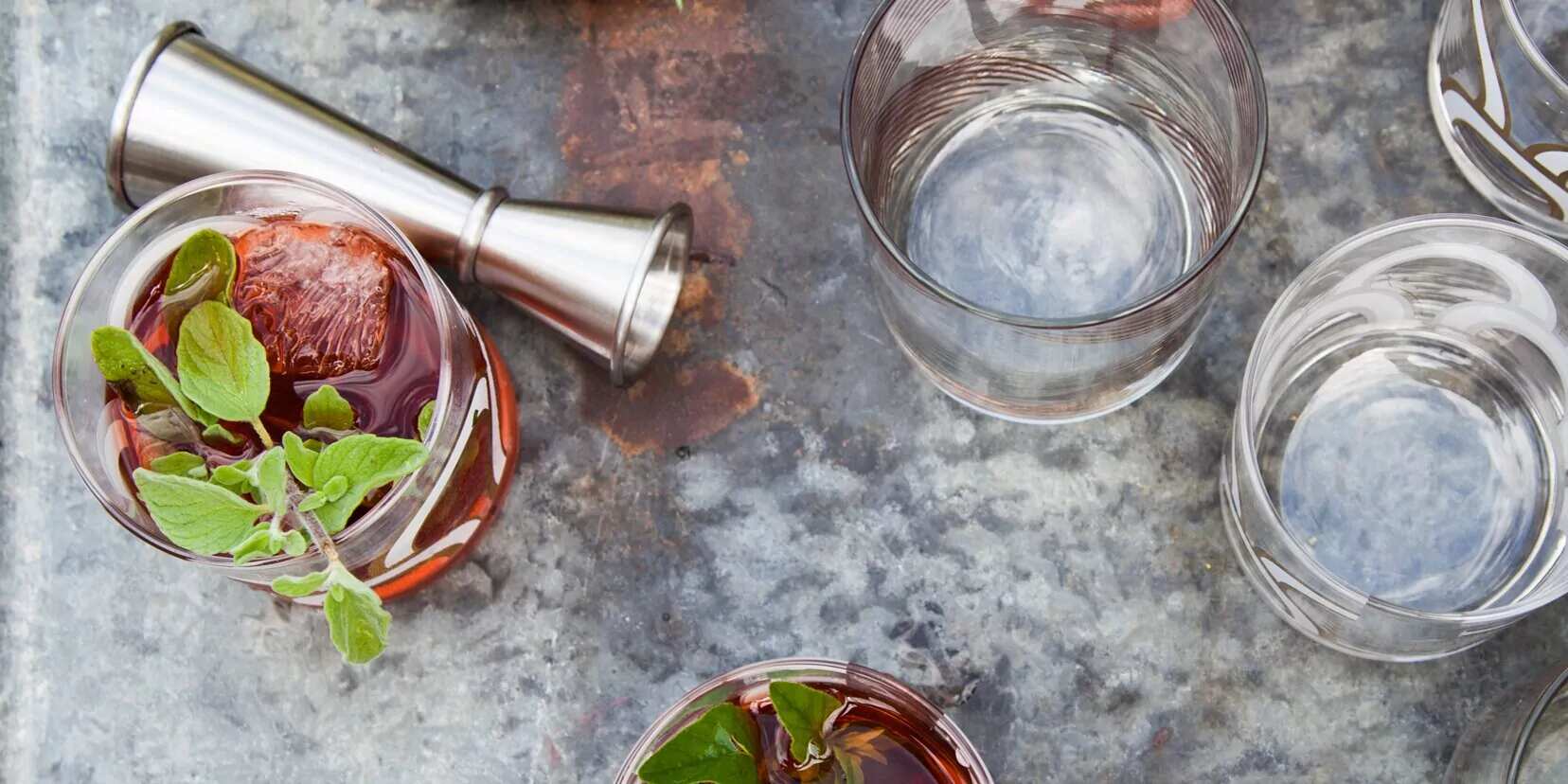 How to make Negronis With Fresh Oregano Recipe