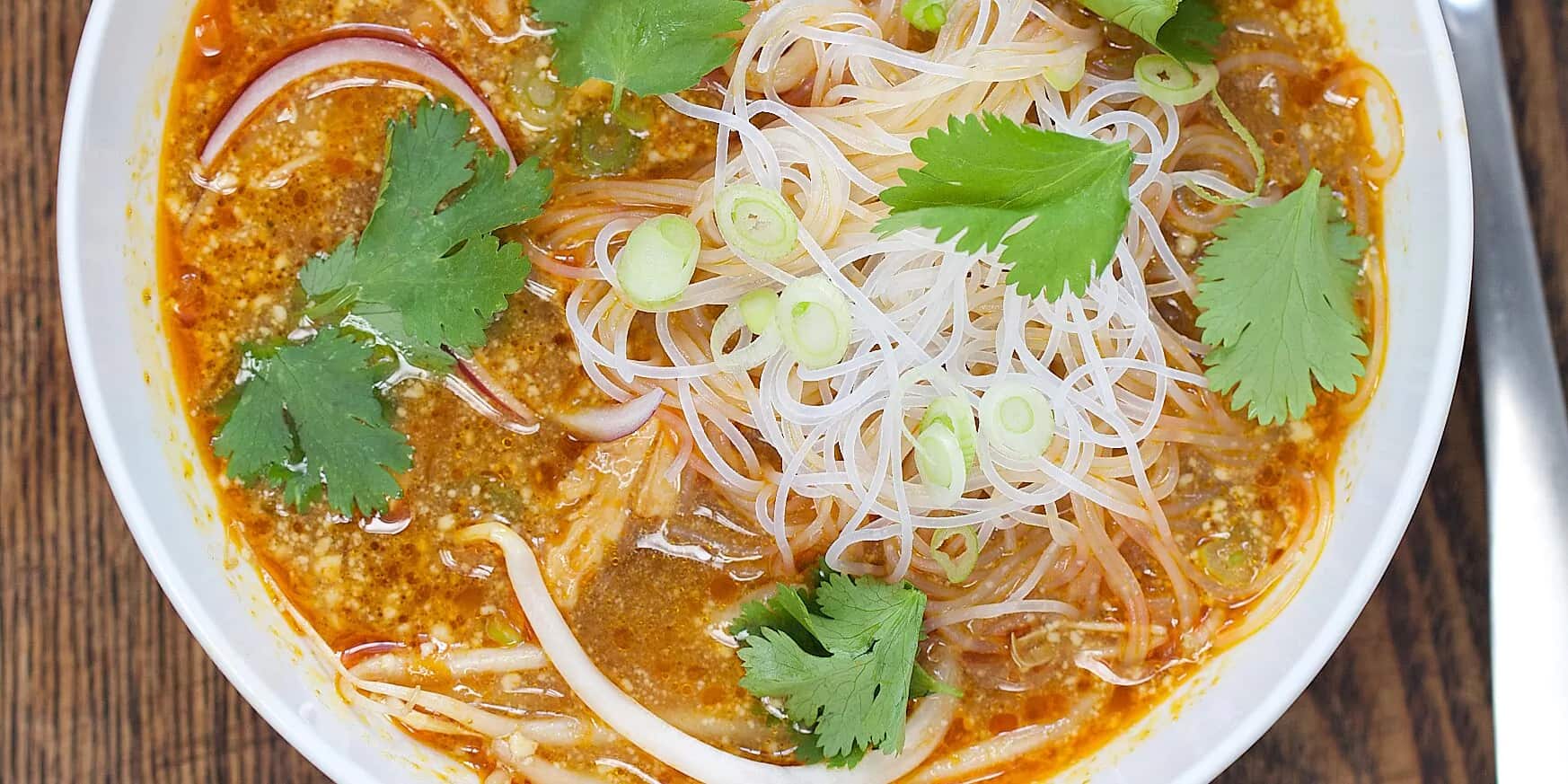 How to make Golden Coconut Curry And Chicken Soup Recipe