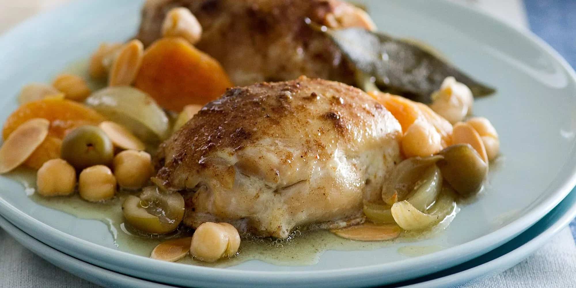 How to make Slow Cooker Moroccan Chicken With Apricots, Olives And Almonds Recipe