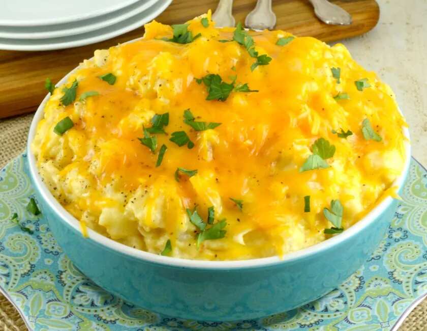 How to make The Crock Pot Cheesy Potatoes Recipe