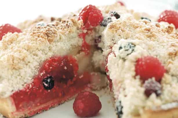 How to make Apple And Raspberry Cake Recipe