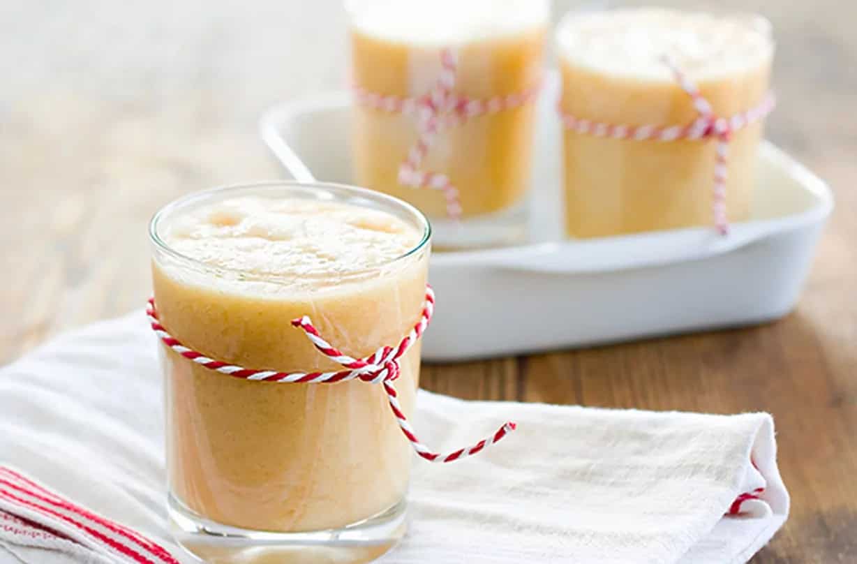 How to make Banana, Yogurt And Oats Breakfast Smoothie Recipe