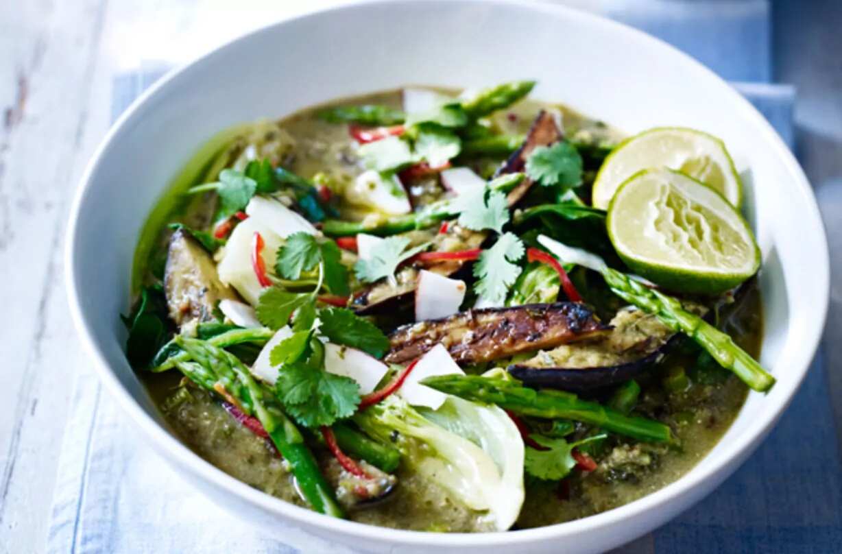 How to make Thai Green Prawn Curry With Broccoli Recipe