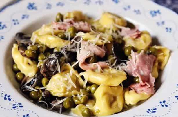 How to make Tortelloni With Ham And Mushrooms Recipe