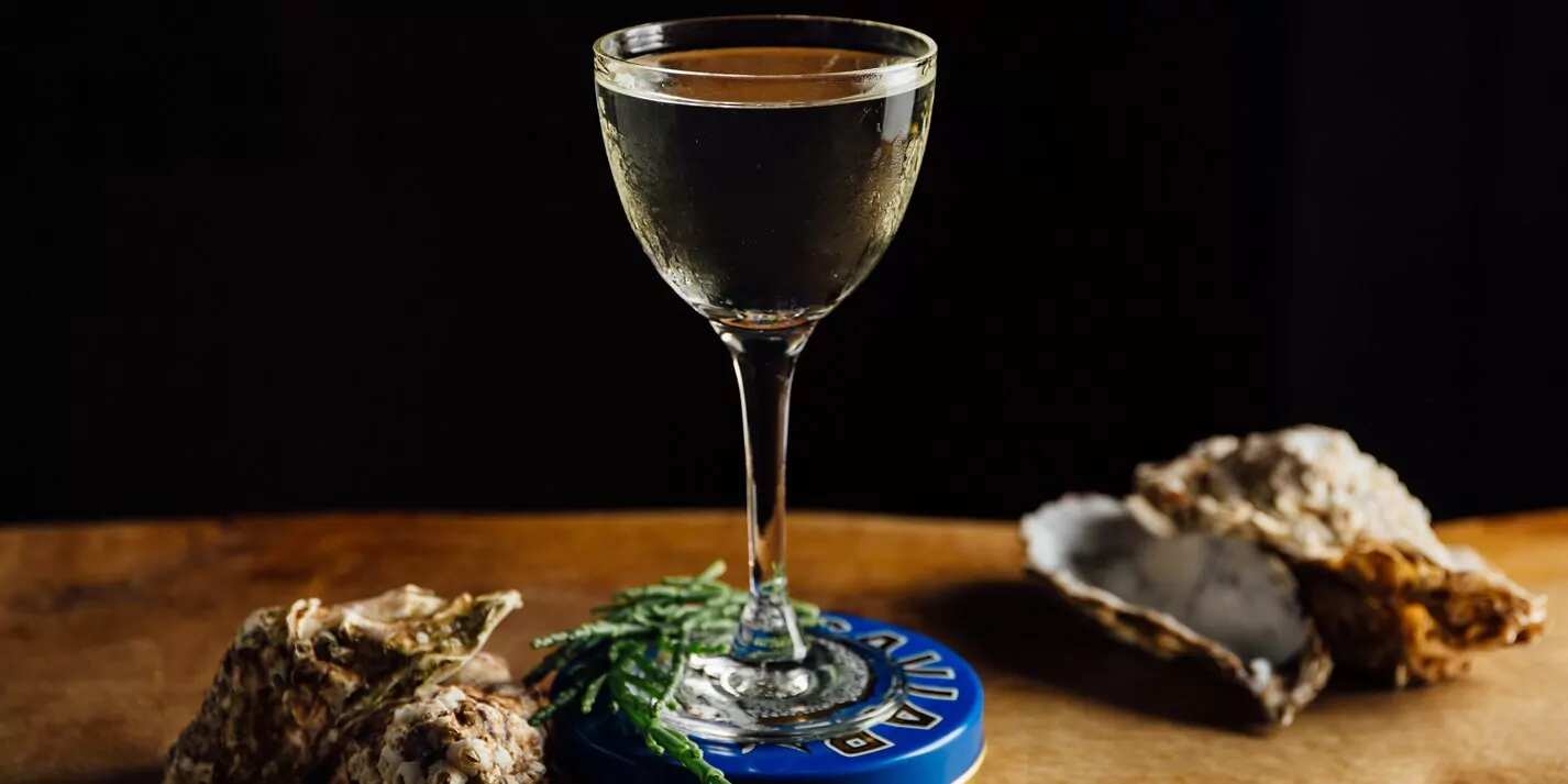 How to make Oyster And Vodka Martini Recipe