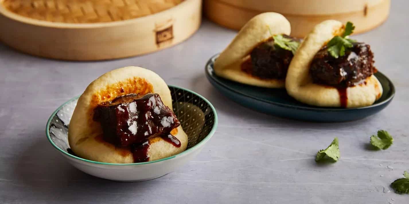 How to make Black Pepper Glazed Short Rib Bao Recipe