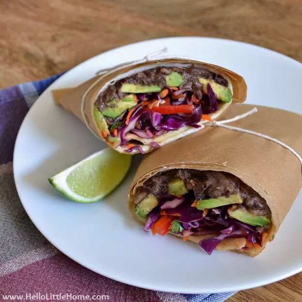 Mexican Black Bean Wrap With Avocado Mexican Black Bean Wrap With Avocado