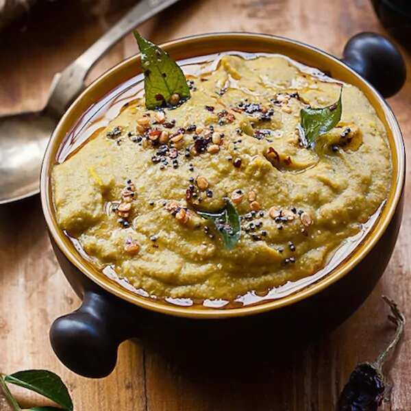 Green Tomato Pacahdi With A Crunch