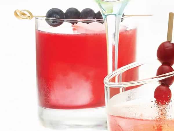 How to make Blueberry Rum Smash Recipe