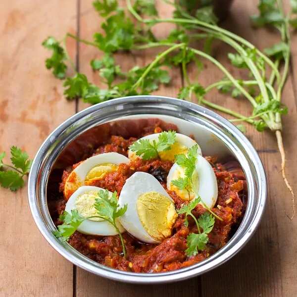 How to make Spicy Egg Roast Recipe