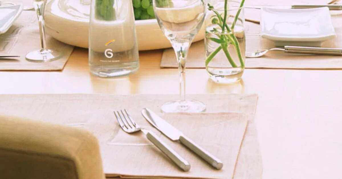 How to make Madras Pork Wraps With Yogurt And Mint Recipe