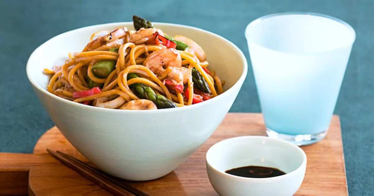 How to make Prawn, Calamari, Asparagus And Sesame Stir-fry Recipe
