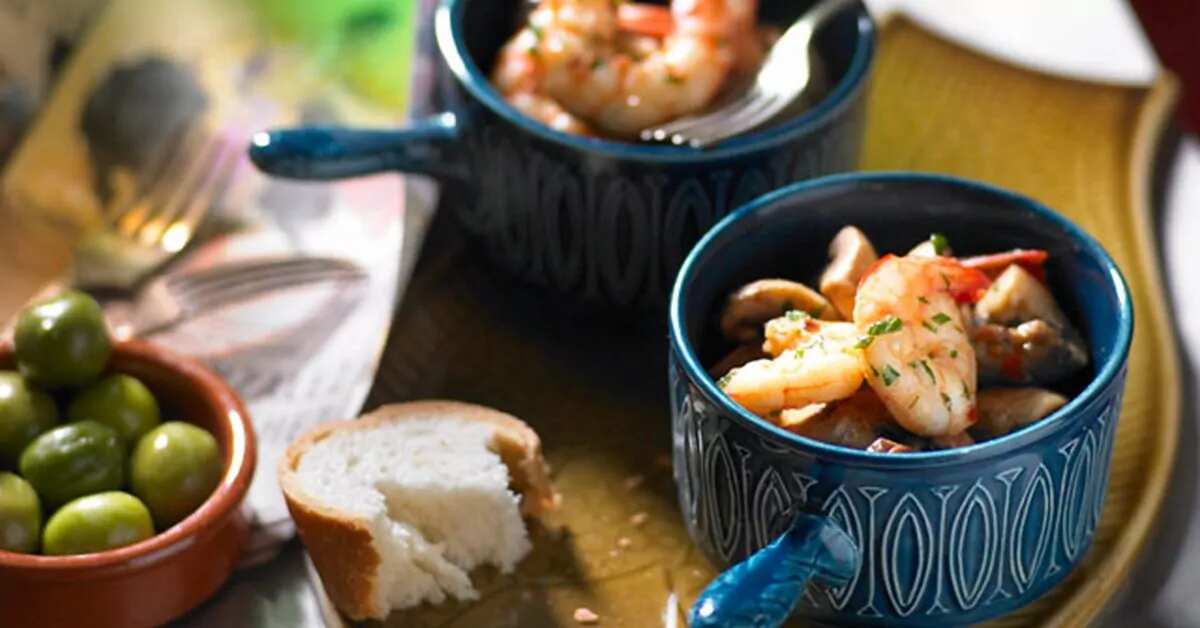 How to make Garlic Chilli Prawns And Mushrooms Recipe