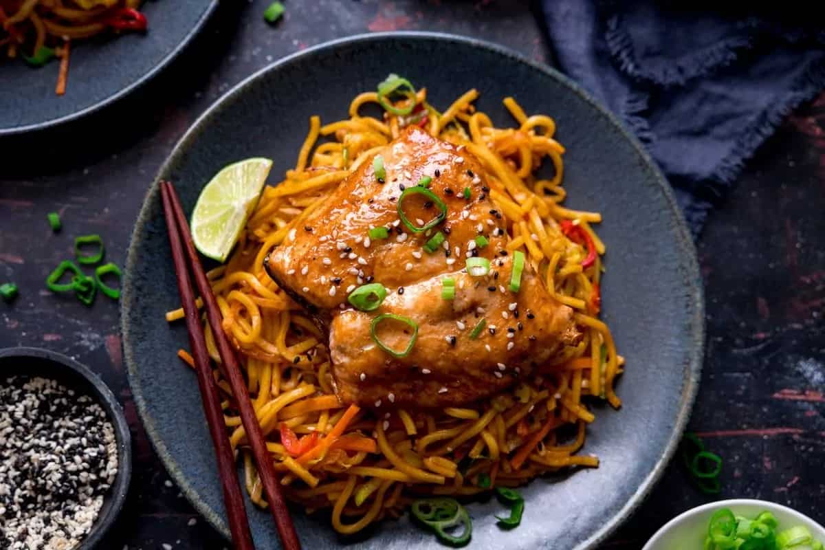 How to make Asian Salmon With Chilli Lime Noodles Recipe