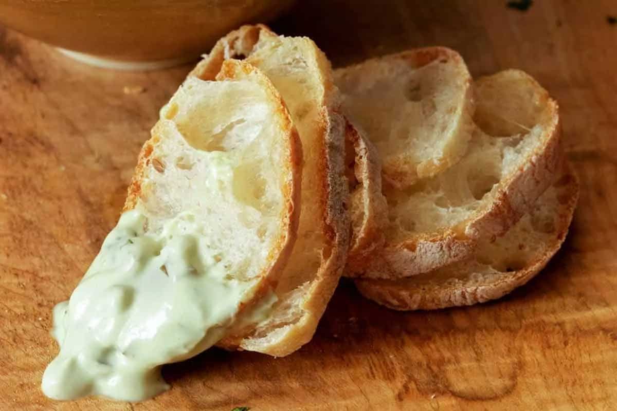 How to make Portuguese Green Olive Dip Recipe