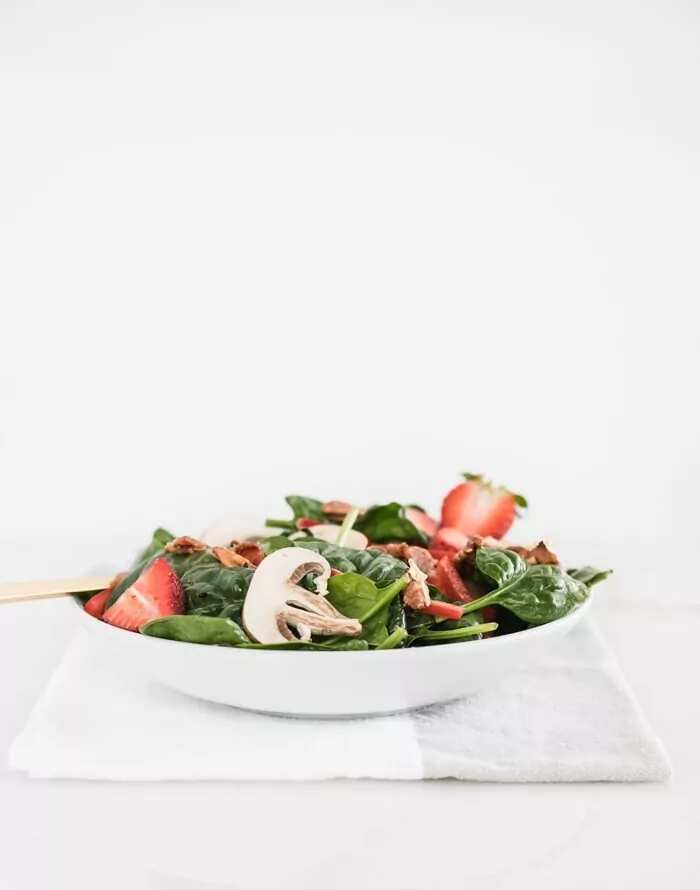 How to make Strawberry Spinach Salad Recipe