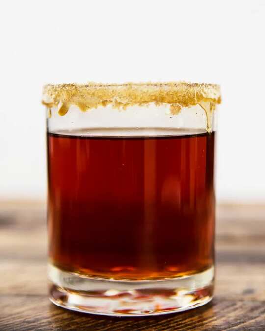 Autumn Apple Tea Drink