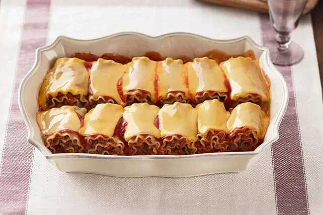 Cheesy Lasagna Roll-Ups