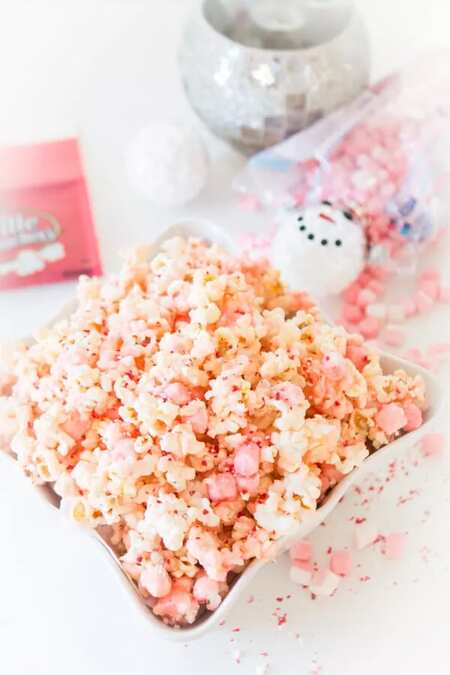 White Chocolate Peppermint Popcorn