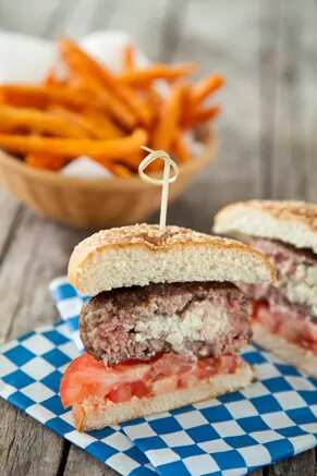 Black And Blue Burger