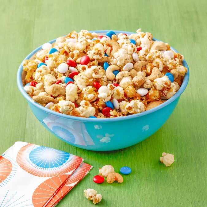 Black Pepper Caramel & Cashew Popcorn