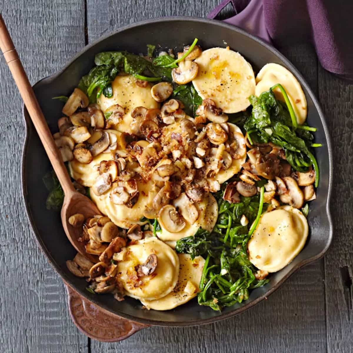 How to make Cheese Ravioli With Mushrooms & Spinach Recipe