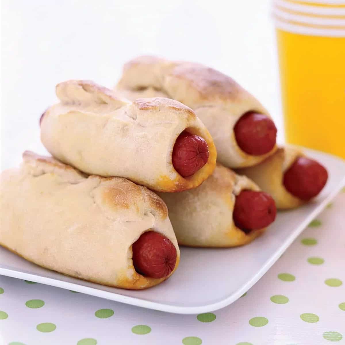 How to make Chilicheese Dogs In Beach Blankets Recipe