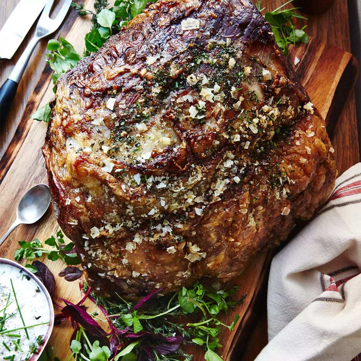 How to make Rib Roast With Roasted Garlic And Herbs Recipe