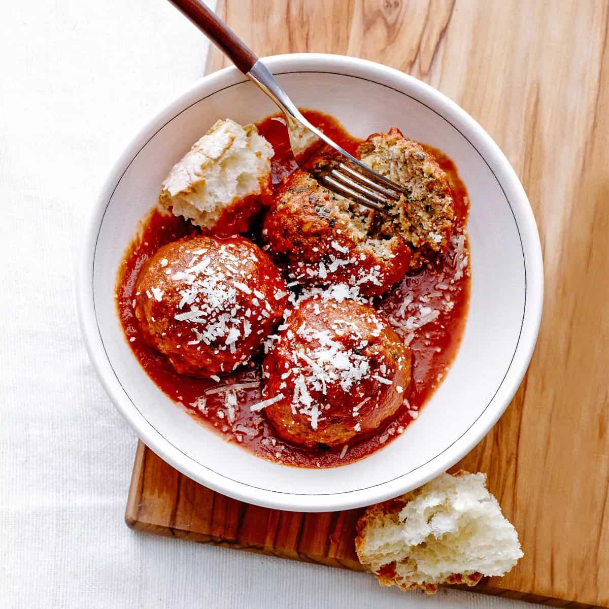 How to make Meatballs With Redwine Tomato Sauce Recipe