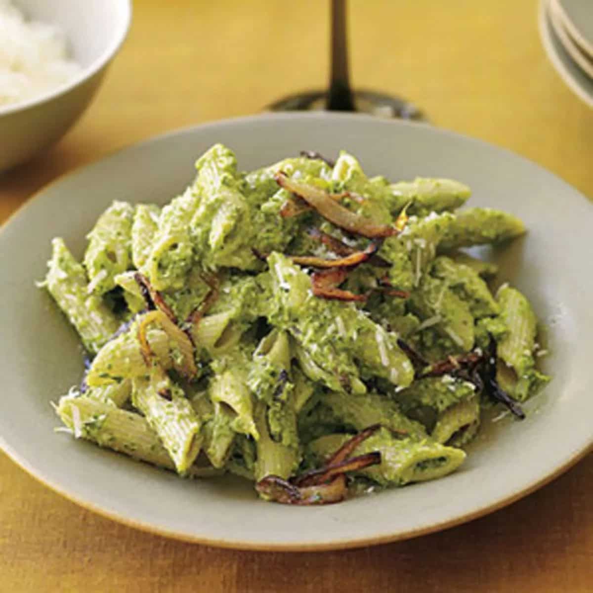 How to make Pasta With Hazelnutspinach Pesto Recipe