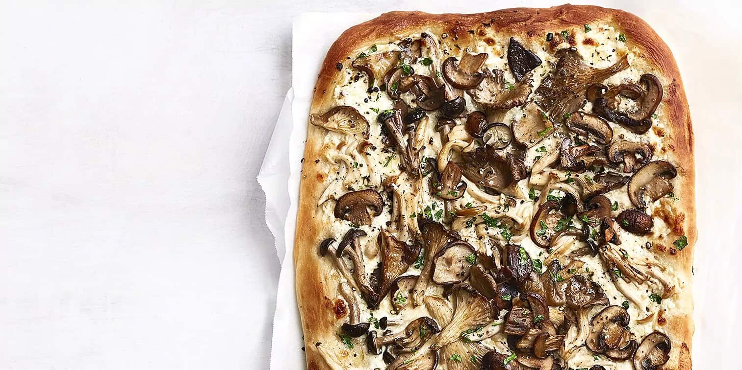 How to make Mushroom White Pizza Recipe