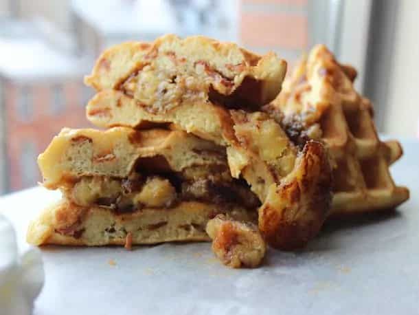 How to make Bacon-banana Waffle Sandwich With Peanut Butter And Maple Syrup Recipe