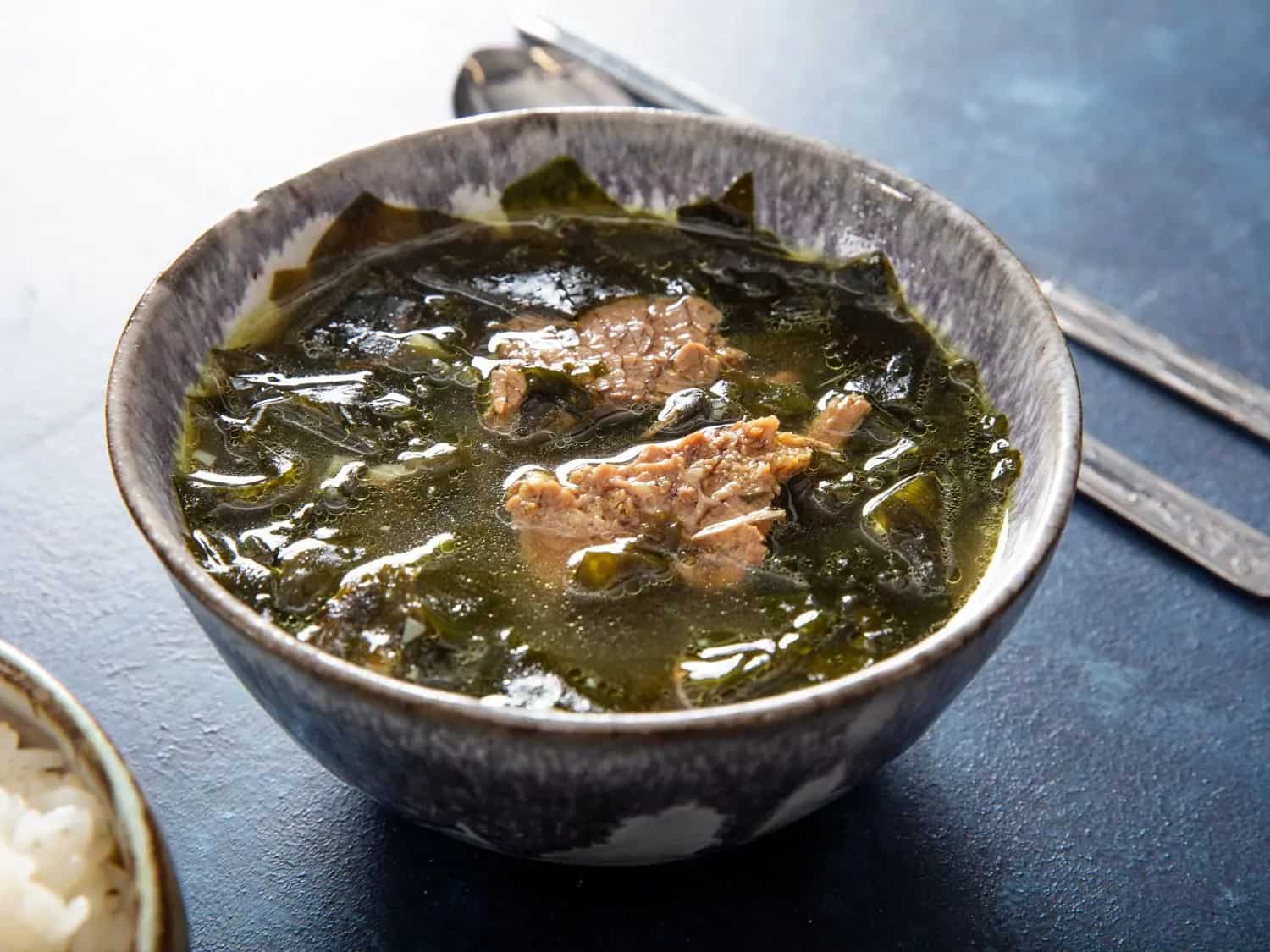 How to make Korean Seaweed And Brisket Soup Recipe
