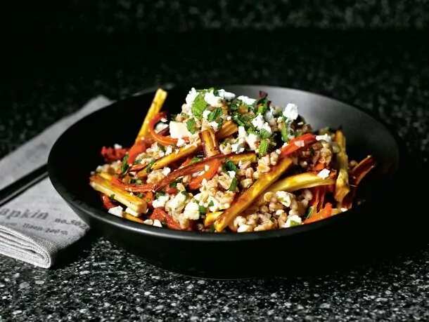 How to make Honey And Harissa Farro Salad Recipe