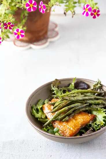 How to make Roasted Salmon And Green Beans With Citrus Vinaigrette Recipe