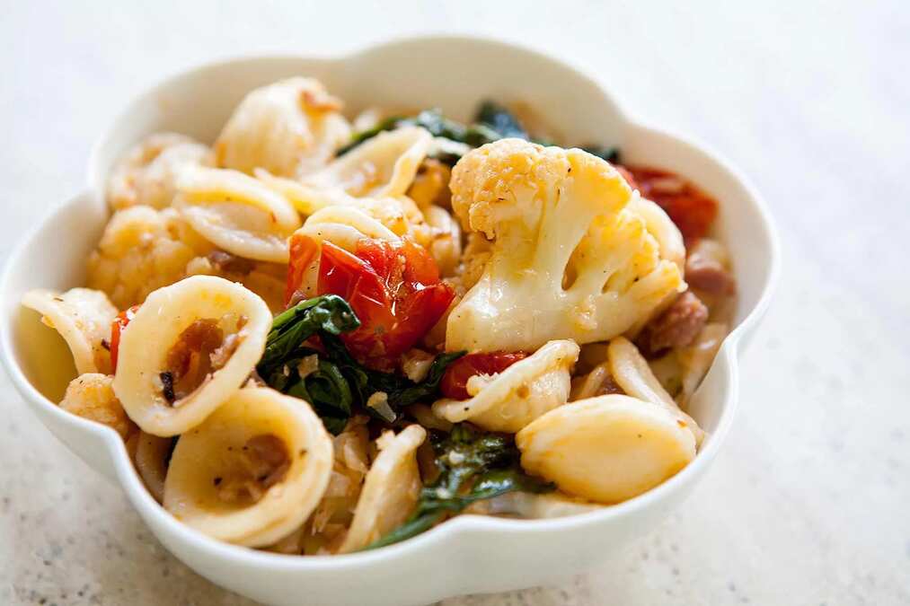 Pasta With Roasted Cauliflower And Prosciutto