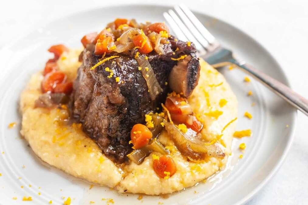 Slow Cooker Bourbon Short Ribs With Cheesy Grits