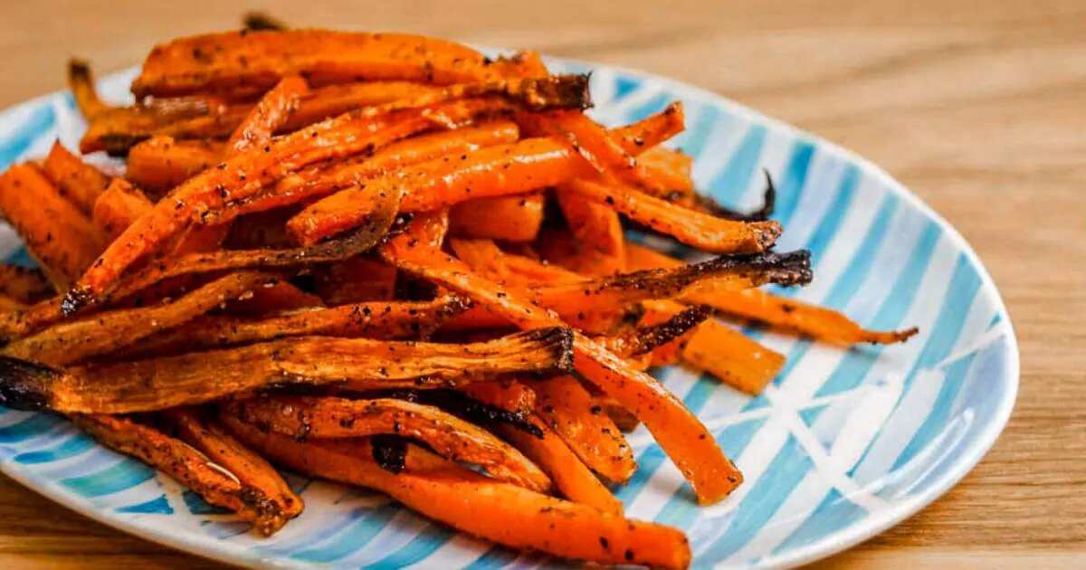 Baked Rosemary Carrot Fries