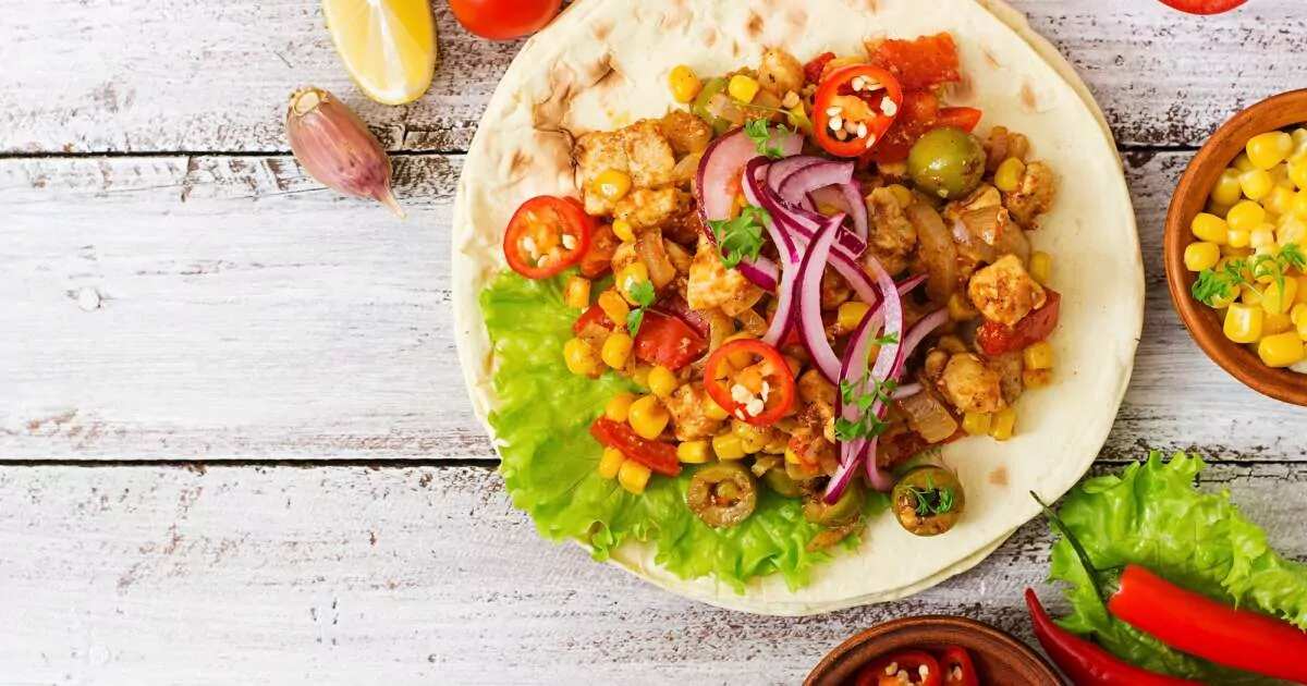 Spicy Chicken And Corn Tacos