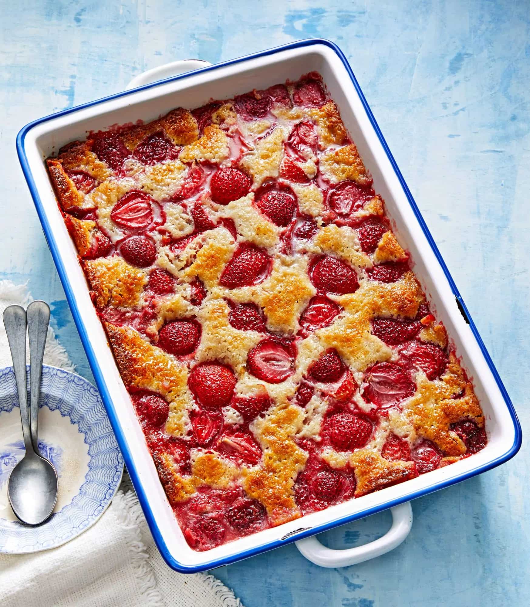 How to make Cakey Strawberry Cobbler Recipe