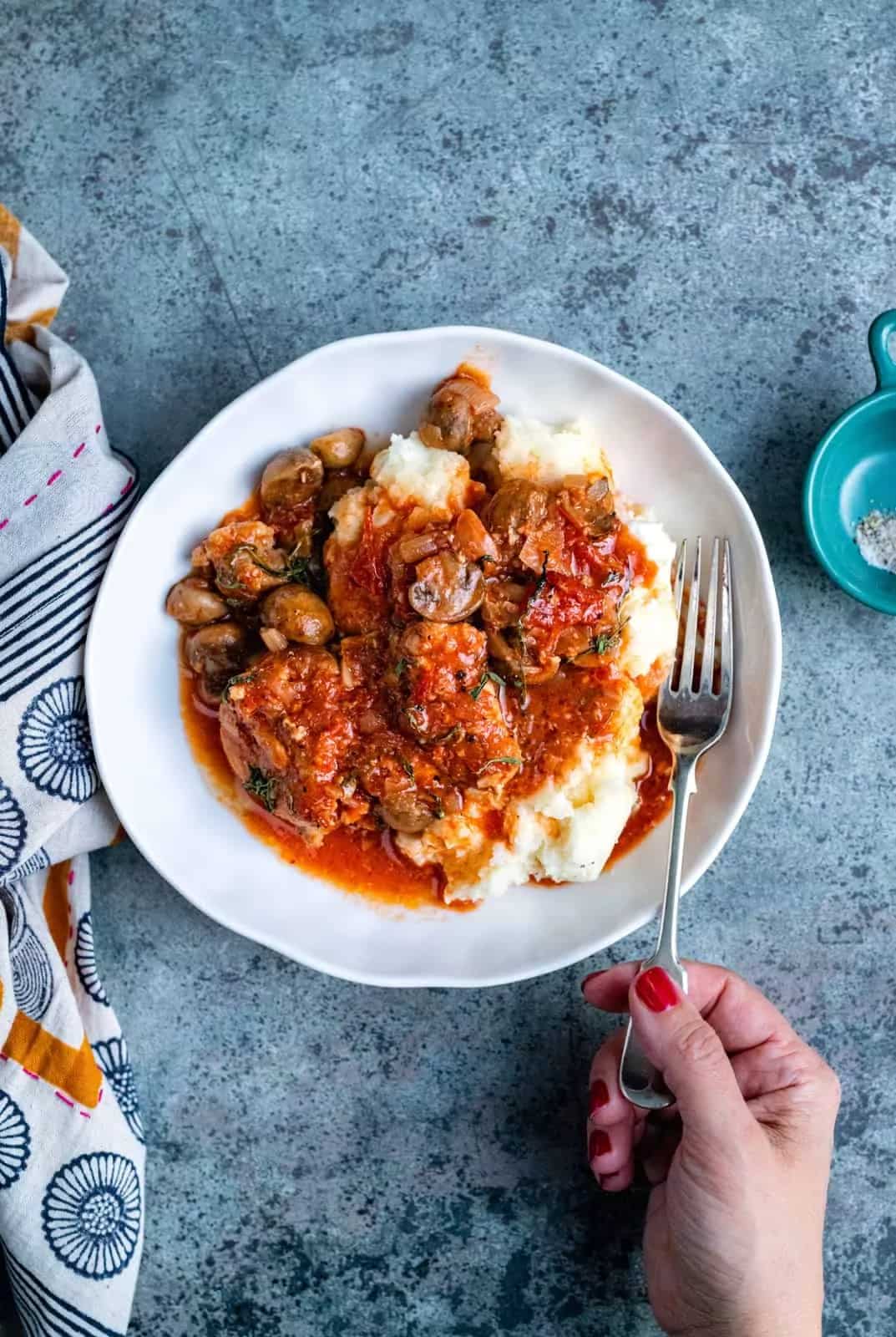 How to make Slow Cooker Chicken Chasseur Recipe