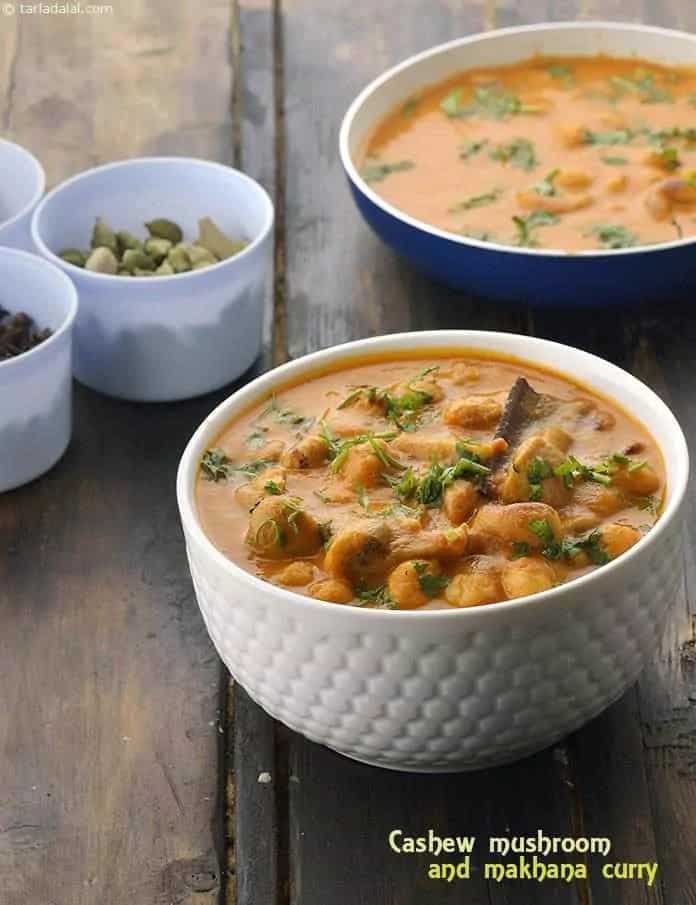 How to make Cashew, Mushroom And Makhana Curry Recipe