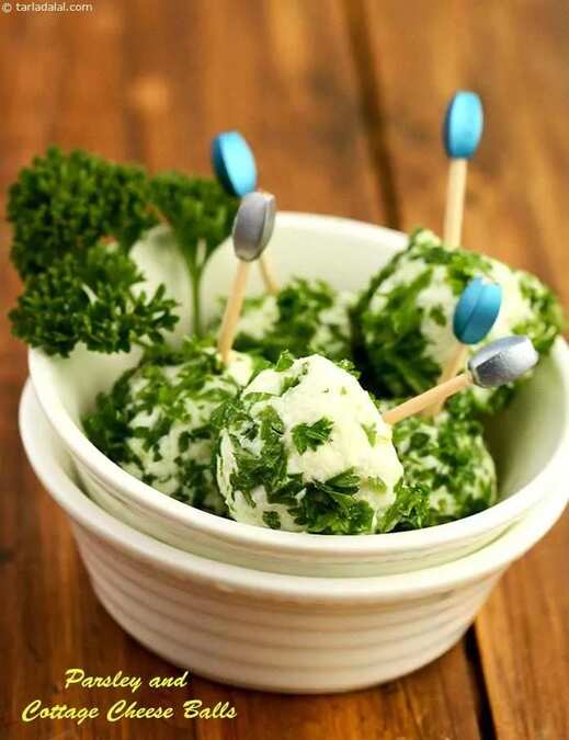 Parsley And Cottage Cheese Balls